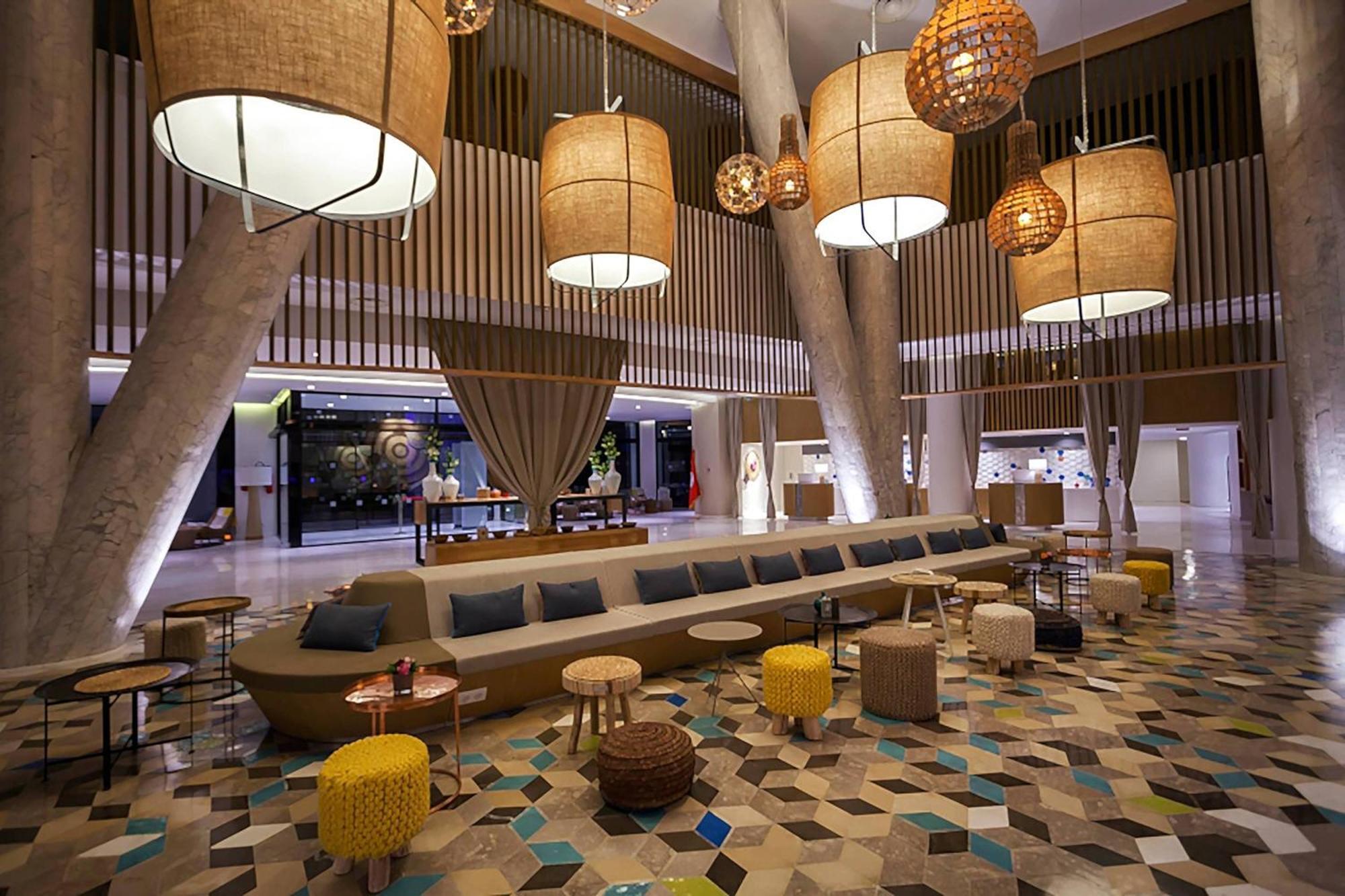 Pearl Marriott & Hotel 5*